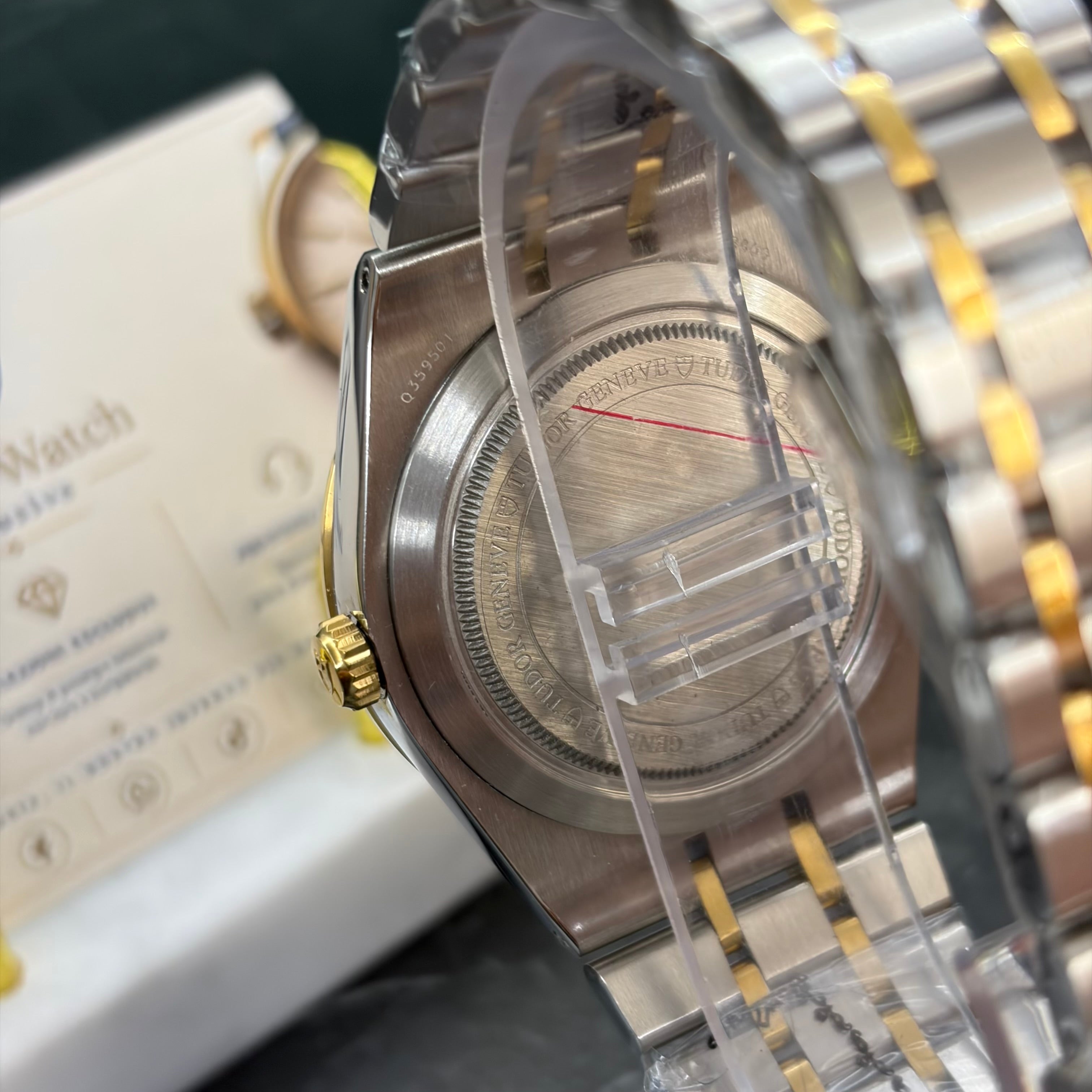 Tudor royal gold 41 mm