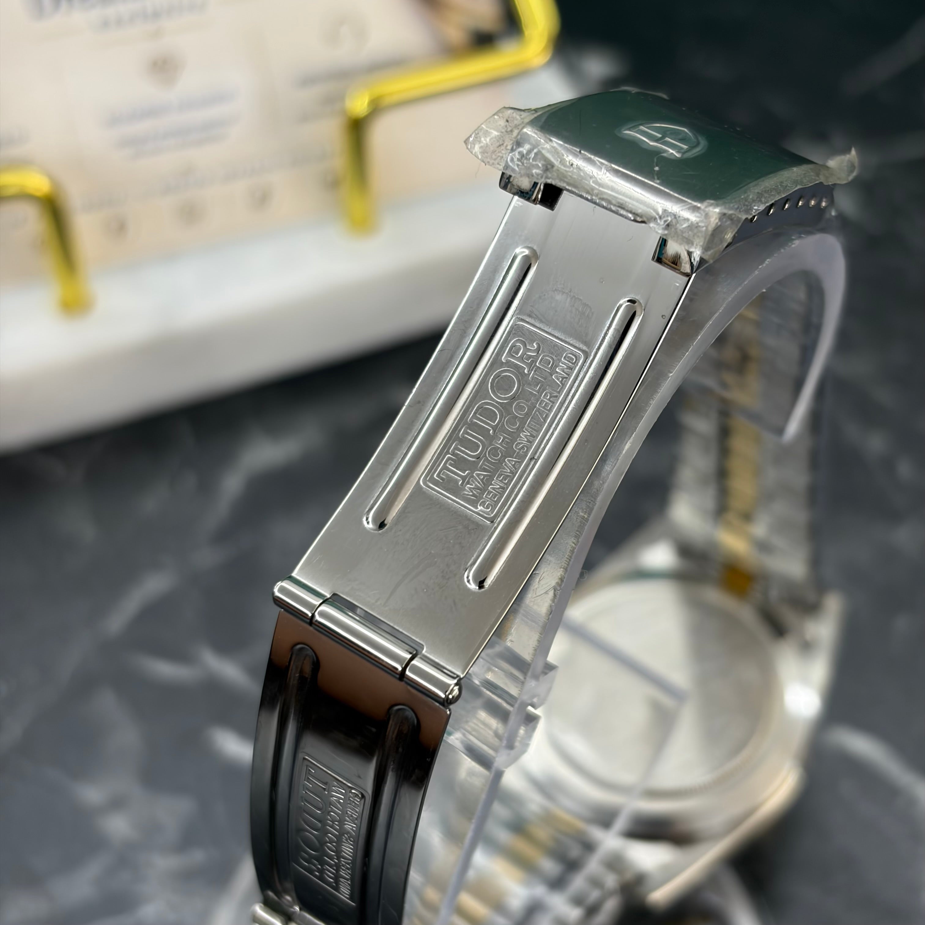 TUDOR Prince 36 MM date day