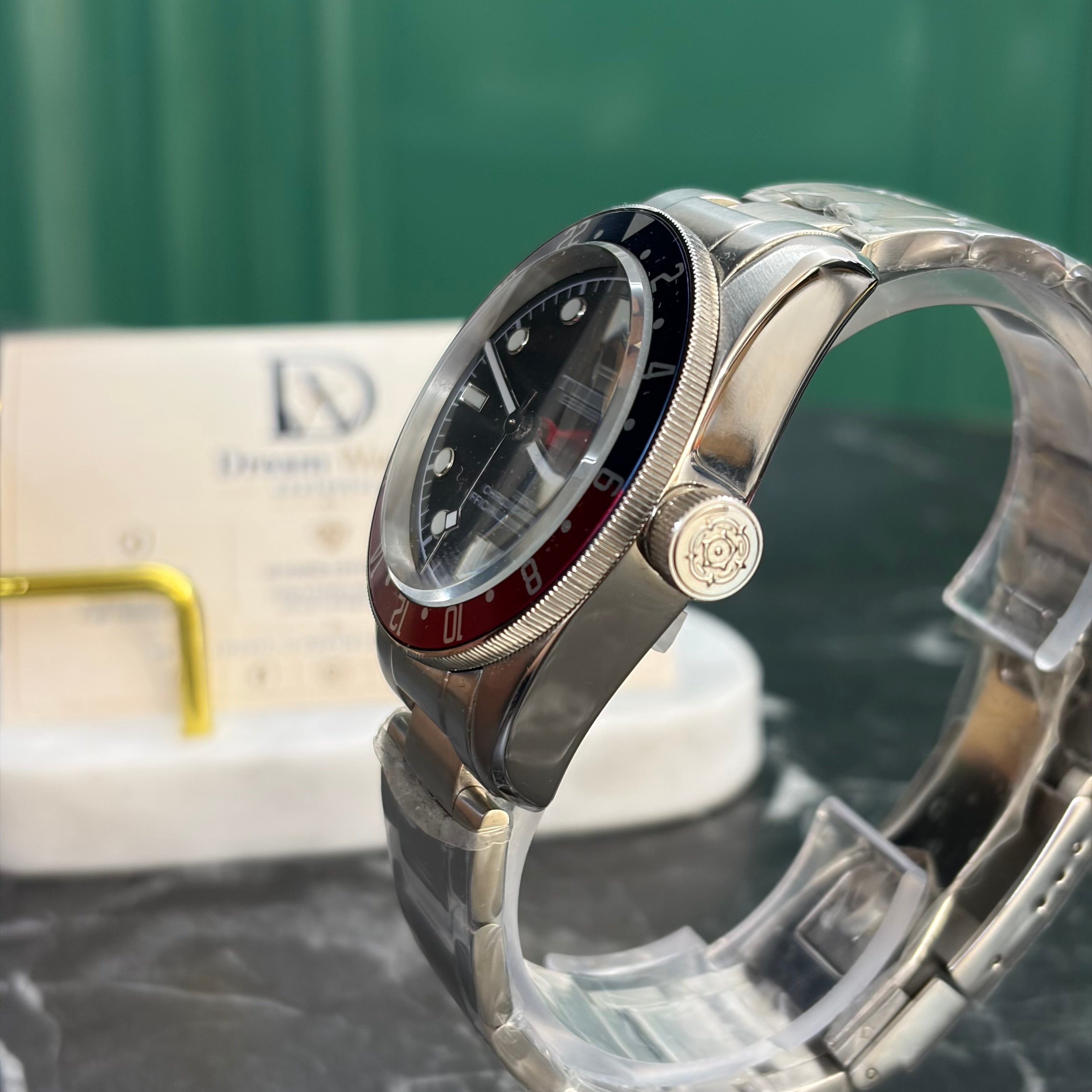 TUDOR gmt