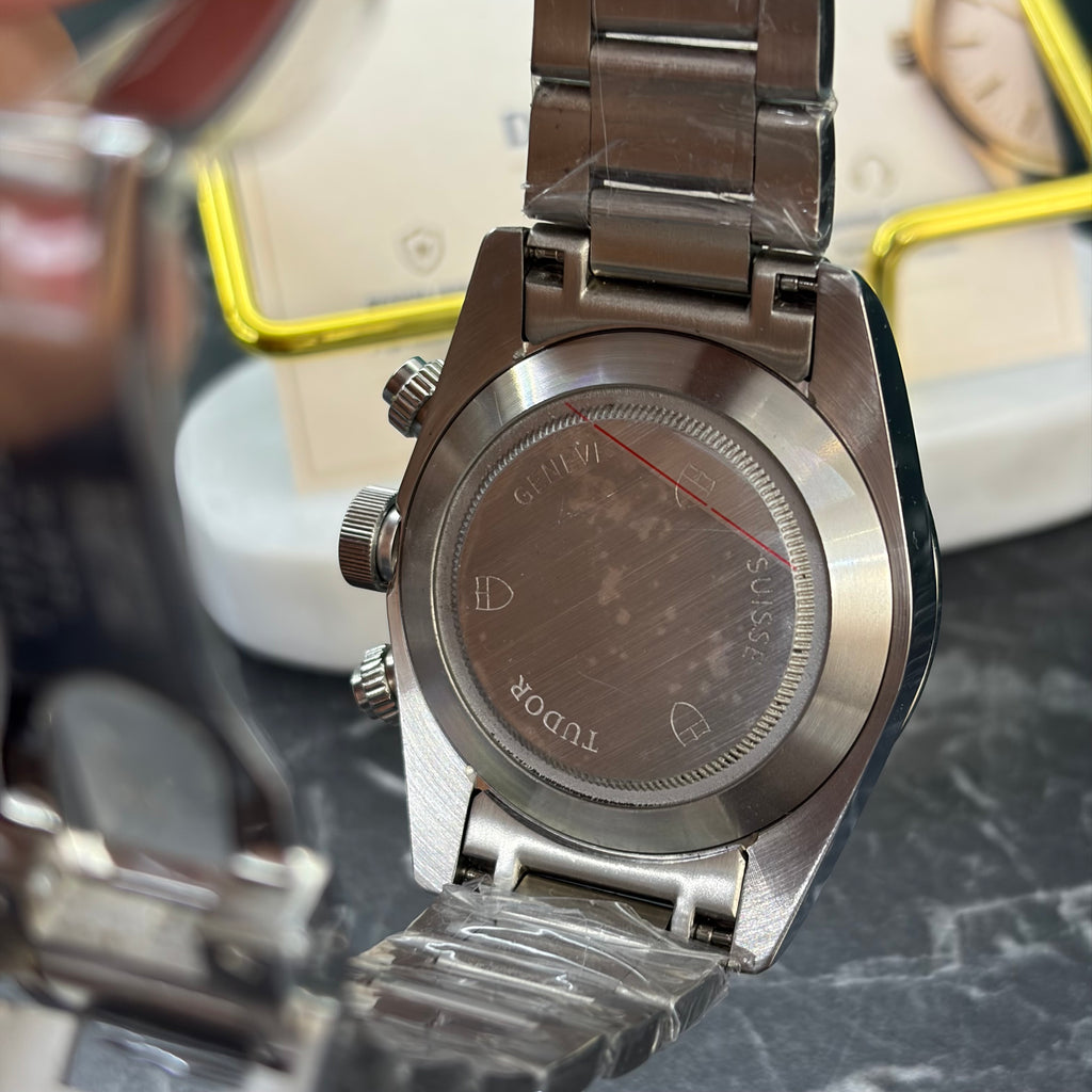TUDOR black bay