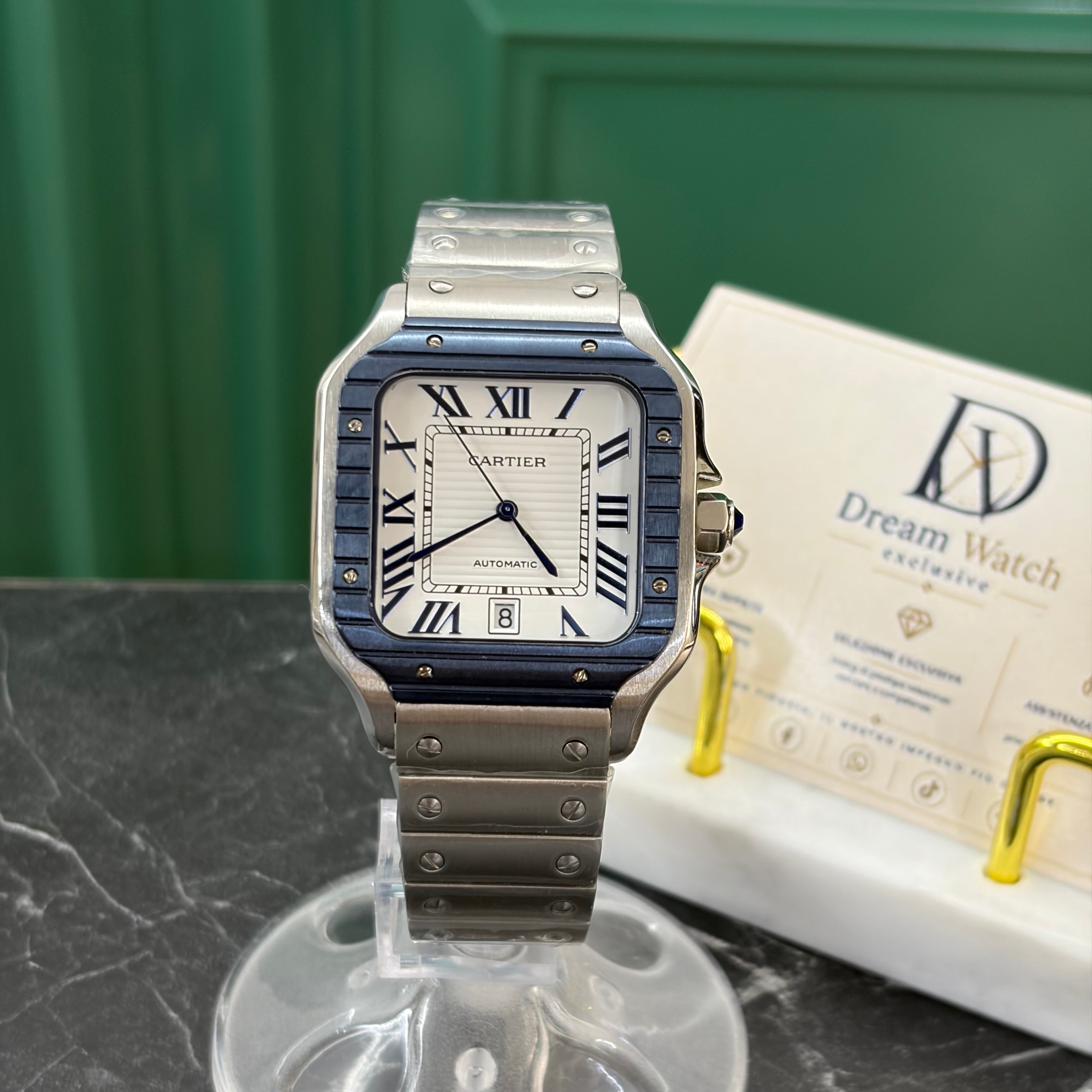 Cartier Santos 40mm – Ghiera Blu, Fondo Bianco