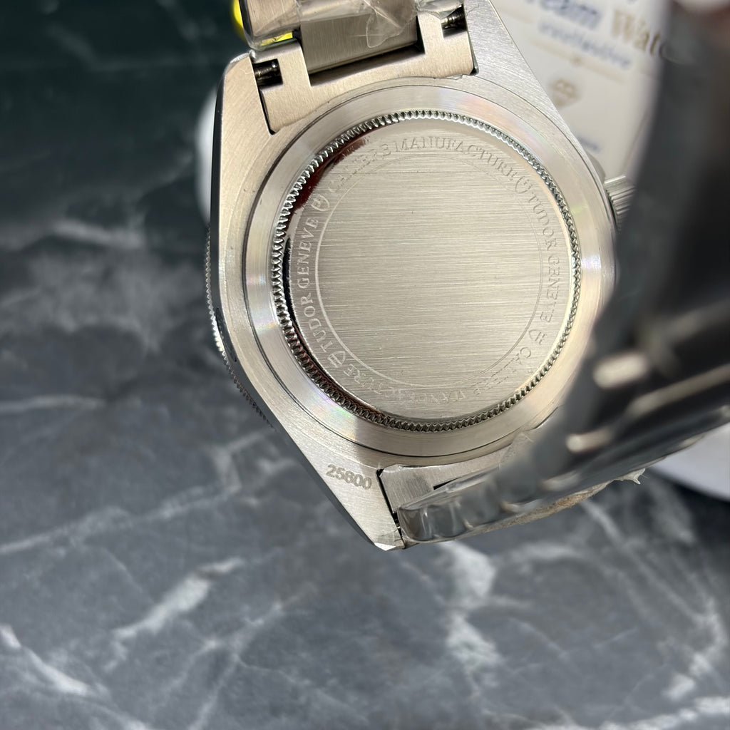 TUDOR pelagos in titanio