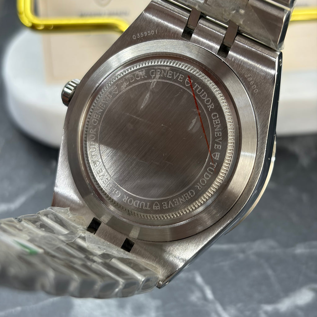 Tudor royal 41 mm