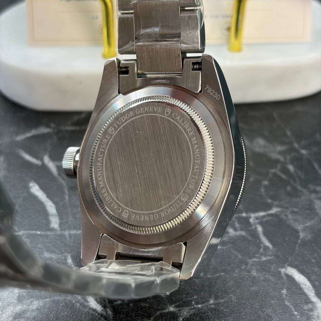 TUDOR gmt